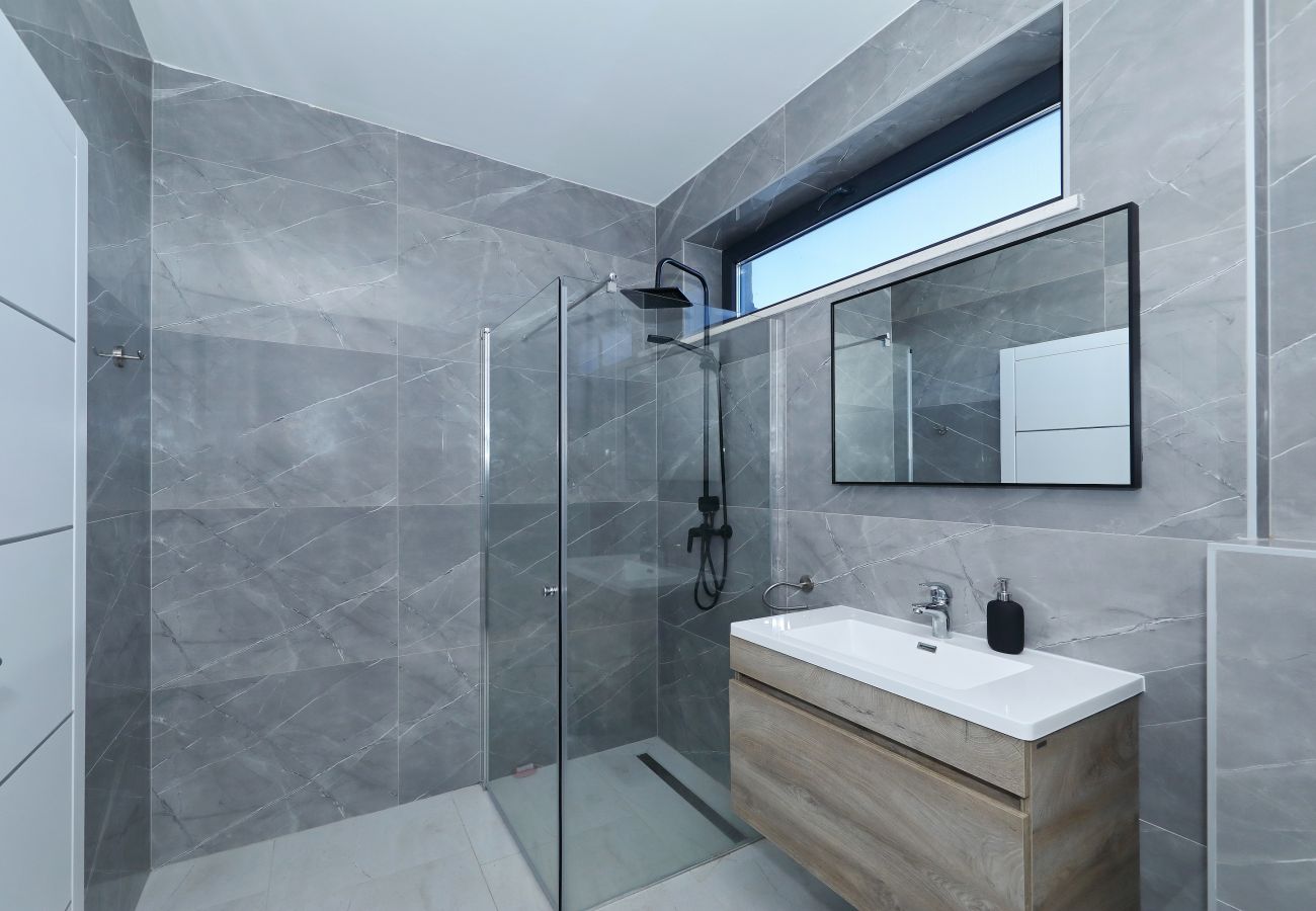 Villa in Zemunik Gornji - Villa Astur with Private Pool