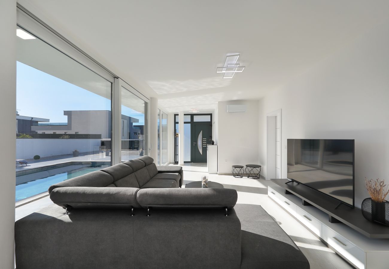 Villa in Zemunik Gornji - Villa Astur with Private Pool
