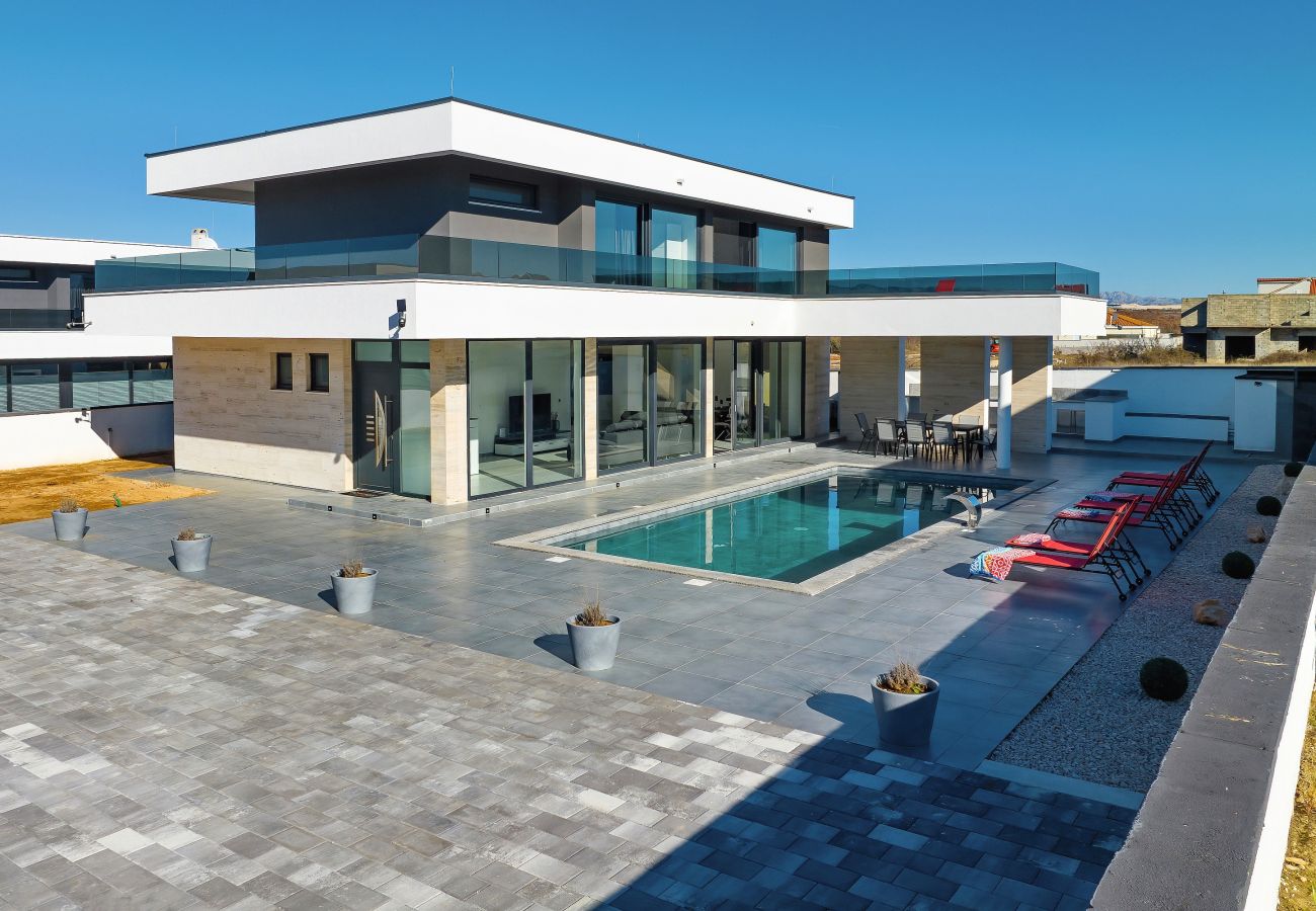 Villa in Zemunik Gornji - Villa Astur with Private Pool