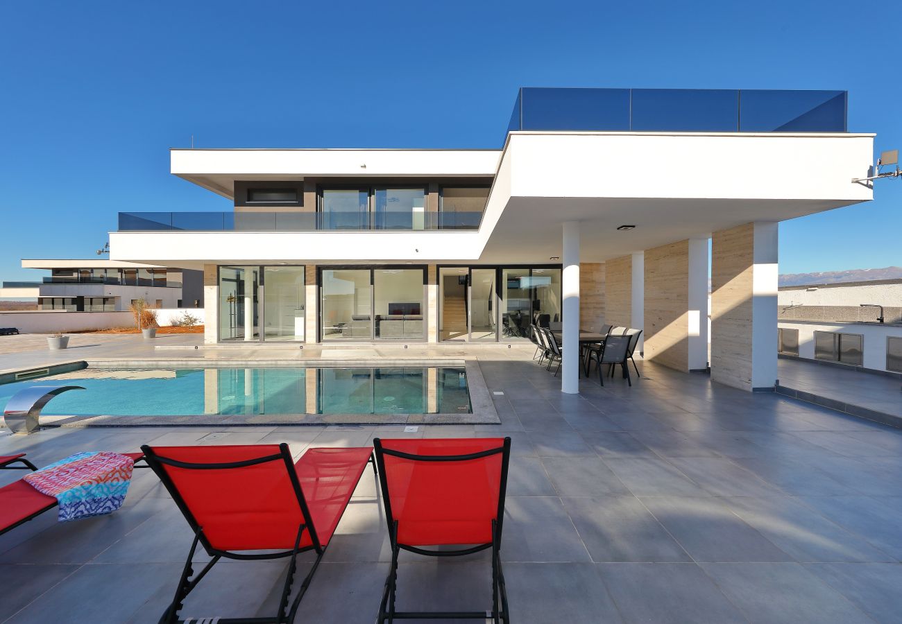 Villa in Zemunik Gornji - Villa Astur with Private Pool
