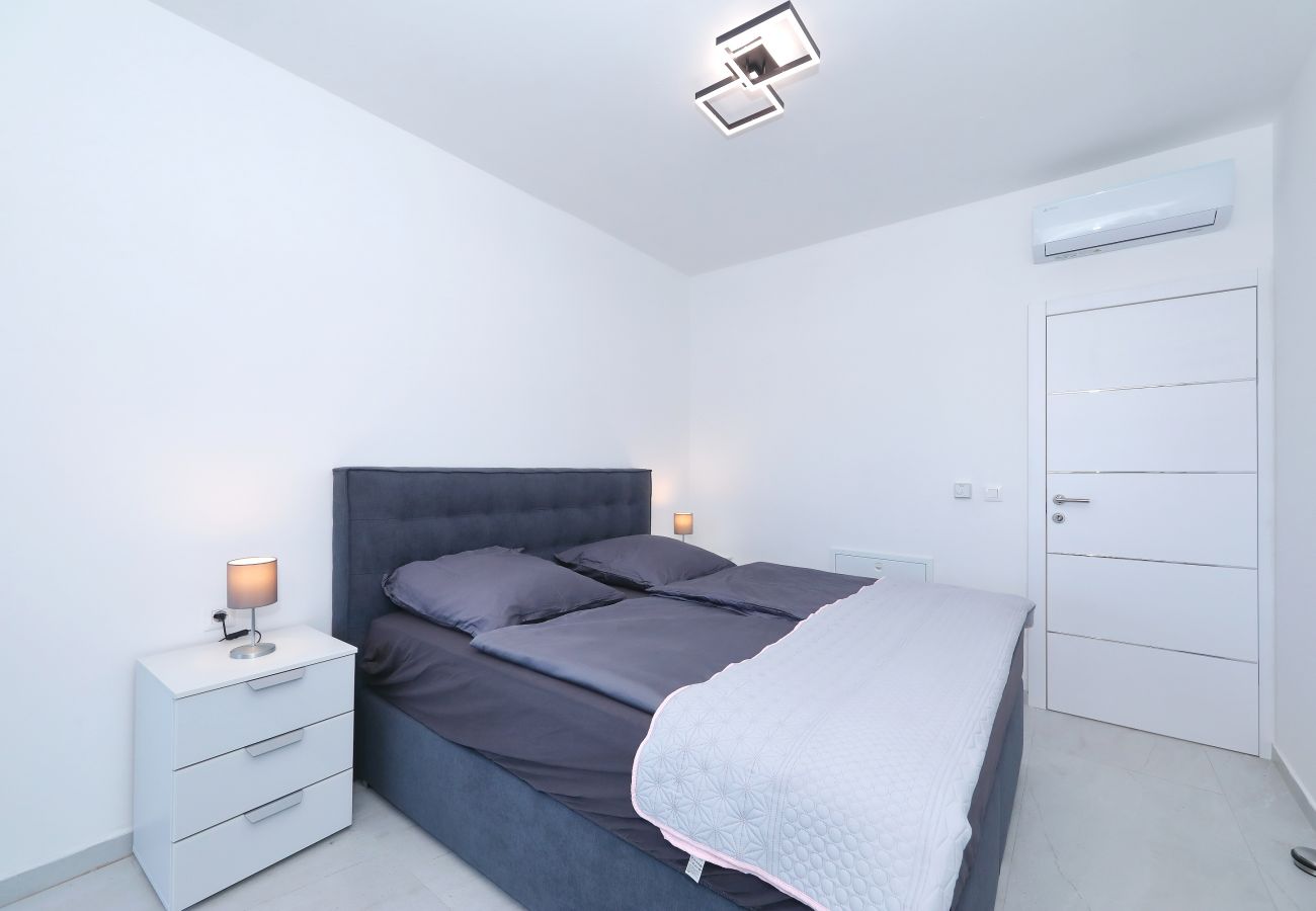 Villa in Zemunik Gornji - Villa Astur with Private Pool
