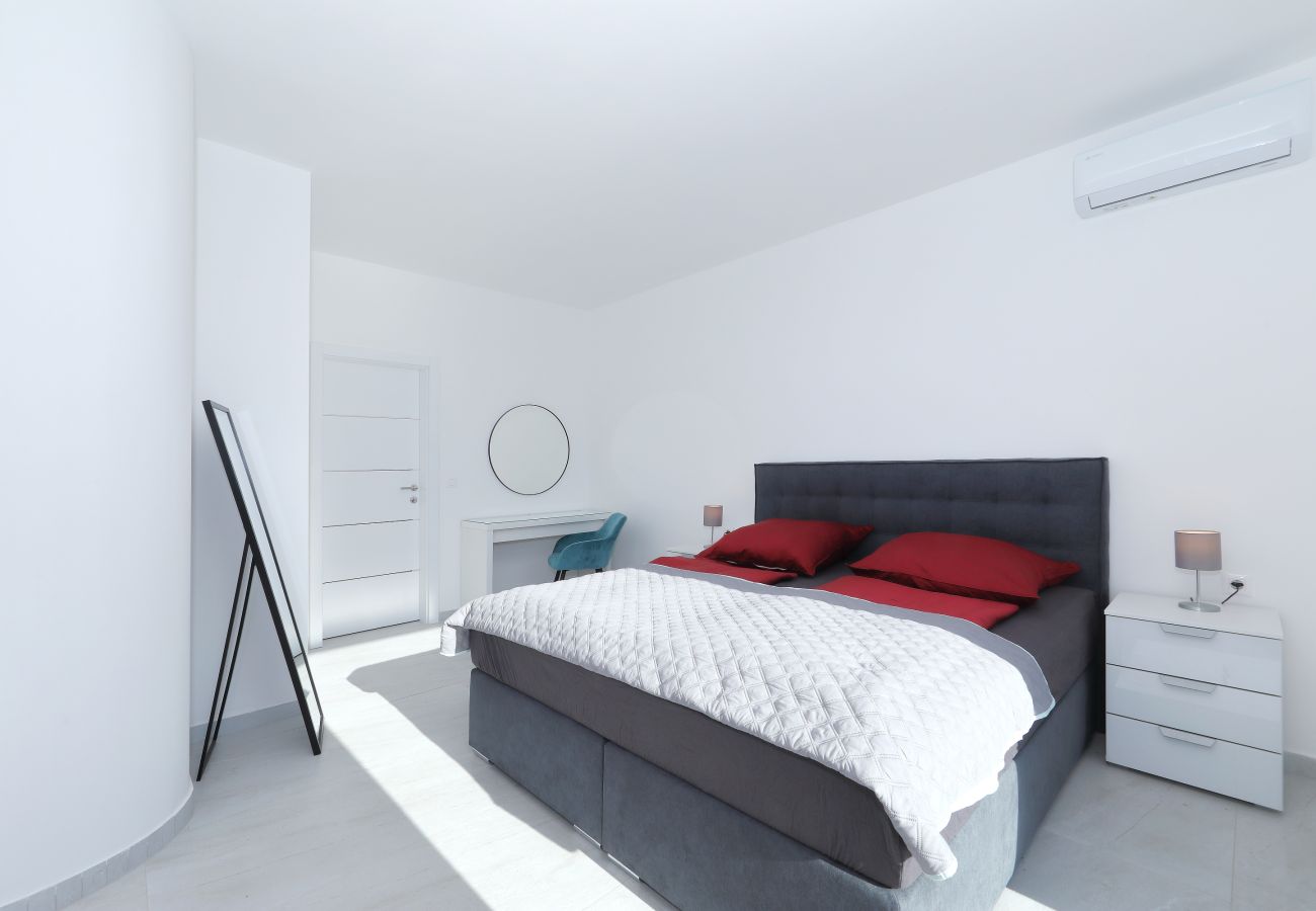 Villa in Zemunik Gornji - Villa Astur with Private Pool