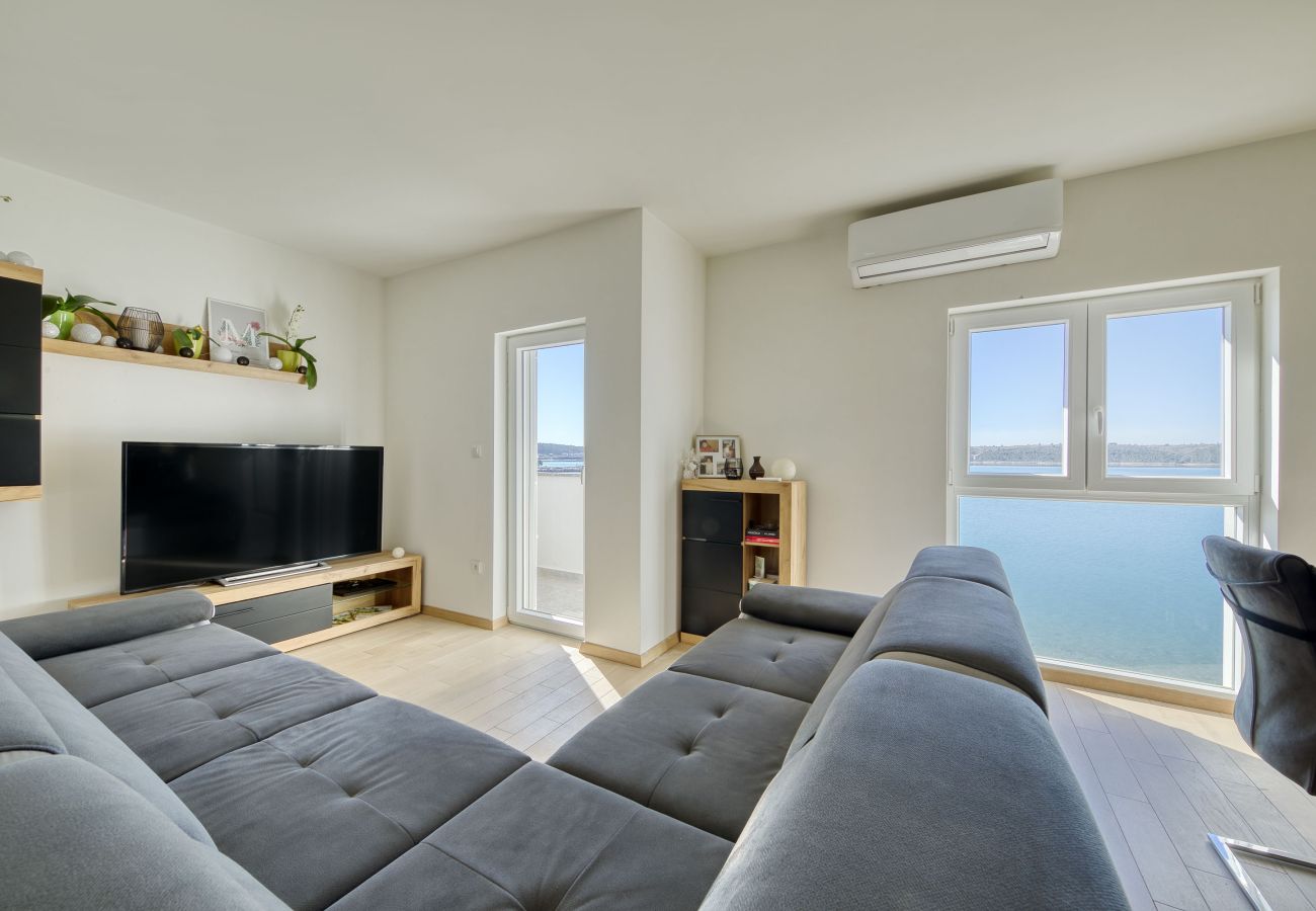 Apartment in Ljubac - Apartment Gazic No 4 by the Sea