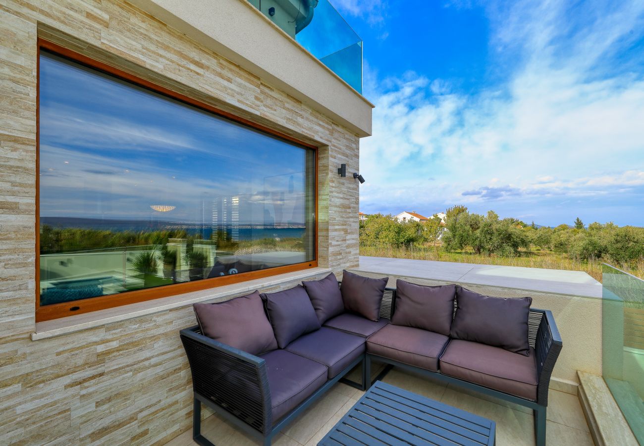 Villa in Dobropoljana - Villa Masanda with Pool