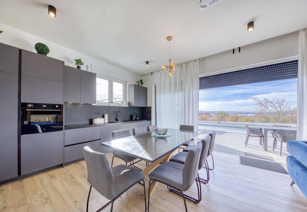 Villa in Maslenica - Villa Flokica with Heated Pool