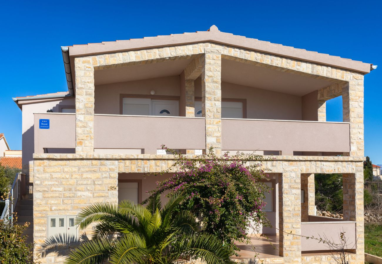 Apartment in Vir - Apartment Bojo No 2 near the Beach