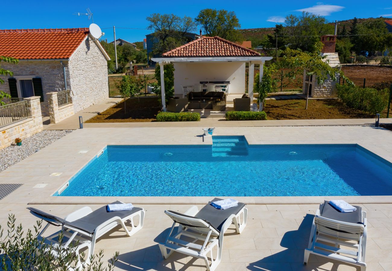 House in Debeljak - Holiday Home Angelina with Private Pool