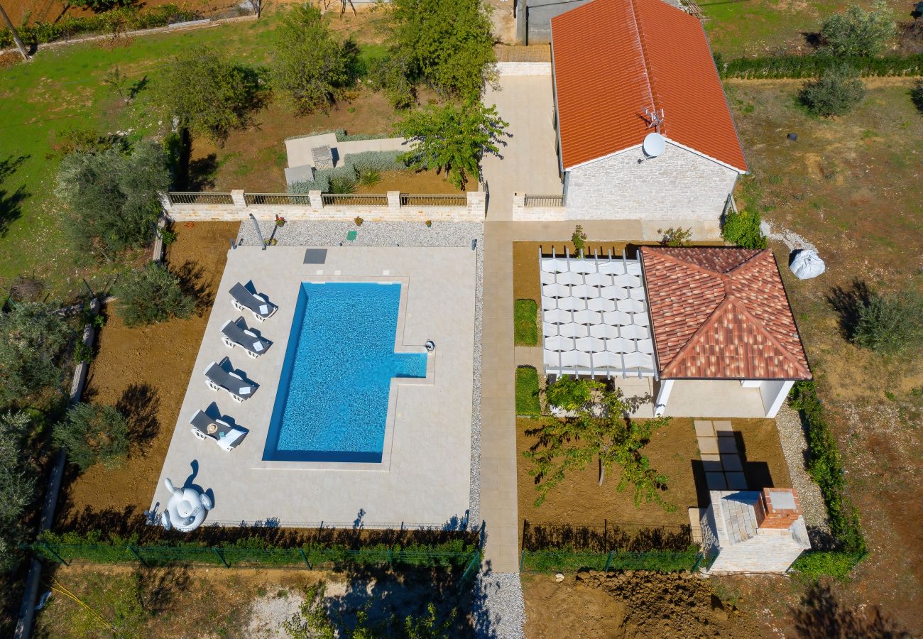 House in Debeljak - Holiday Home Angelina with Private Pool