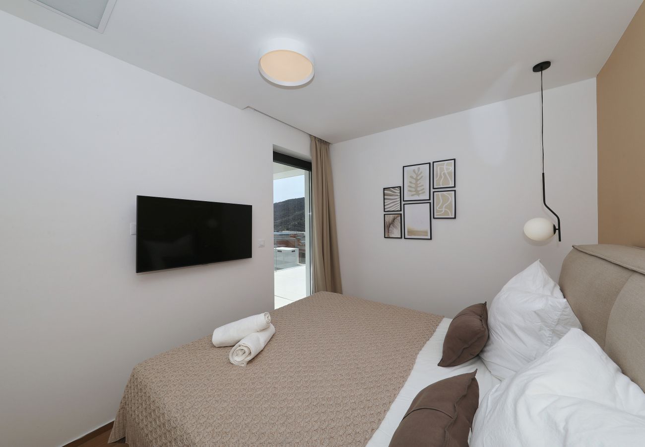 Apartment in Marina - Apartment Mentis with Sea View