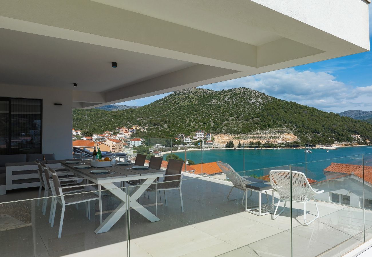 Apartment in Marina - Apartment Mentis with Sea View