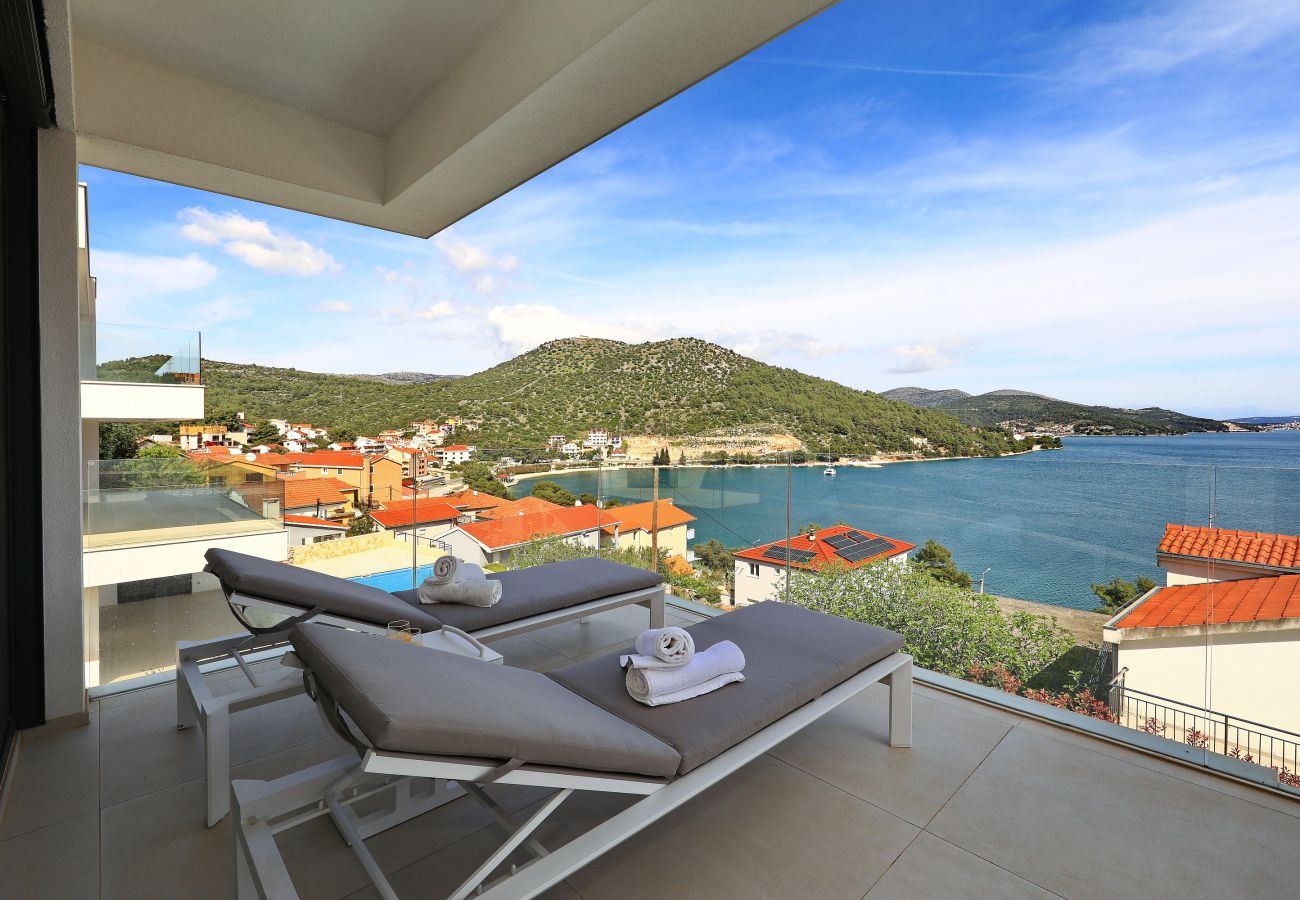 Apartment in Marina - Apartment Mentis with Sea View