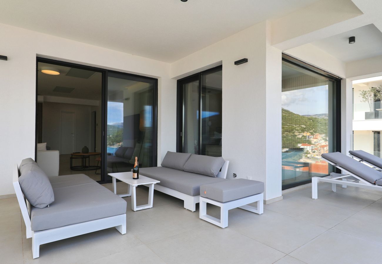 Apartment in Marina - Apartment Mentis with Sea View
