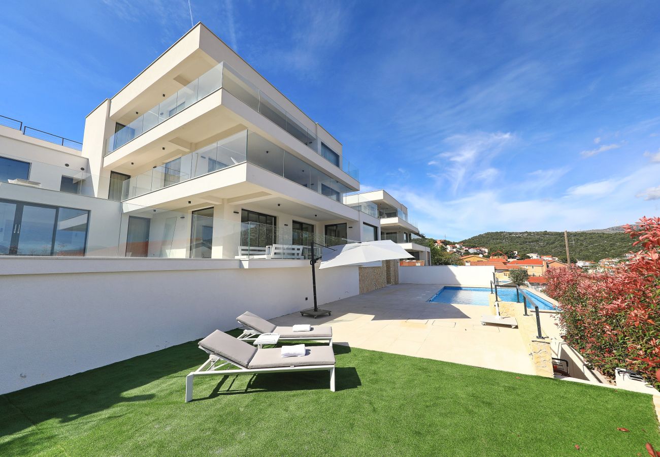 Apartment in Marina - Apartment Mentis with Sea View