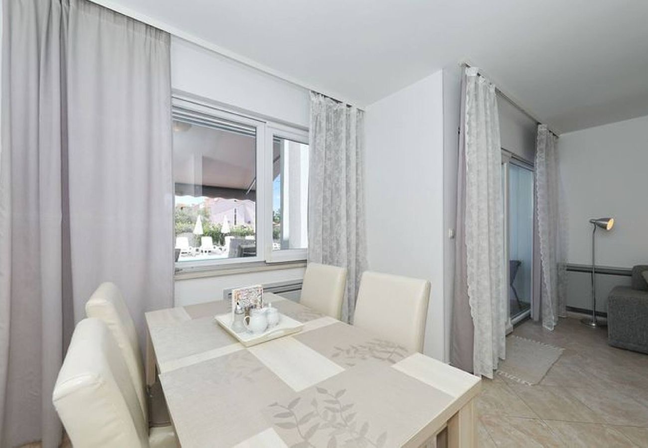 Apartment in Privlaka - Darsofina No 4 