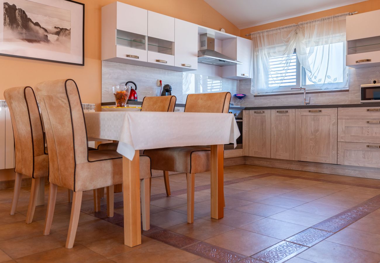 Apartment in Zadar - Apartment Marinko No.4 near SC Višnjik