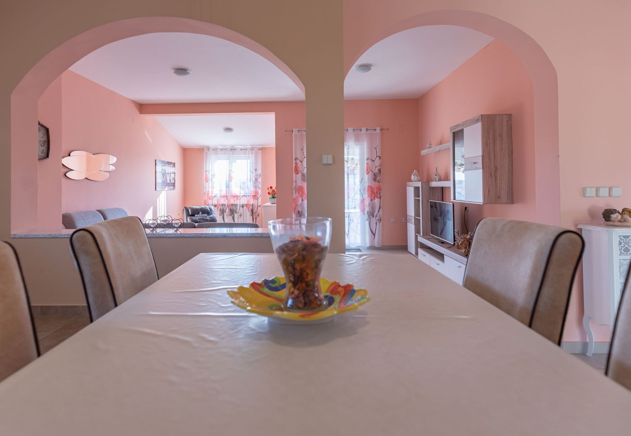 Apartment in Zadar - Apartment Marinko No.4 near SC Višnjik