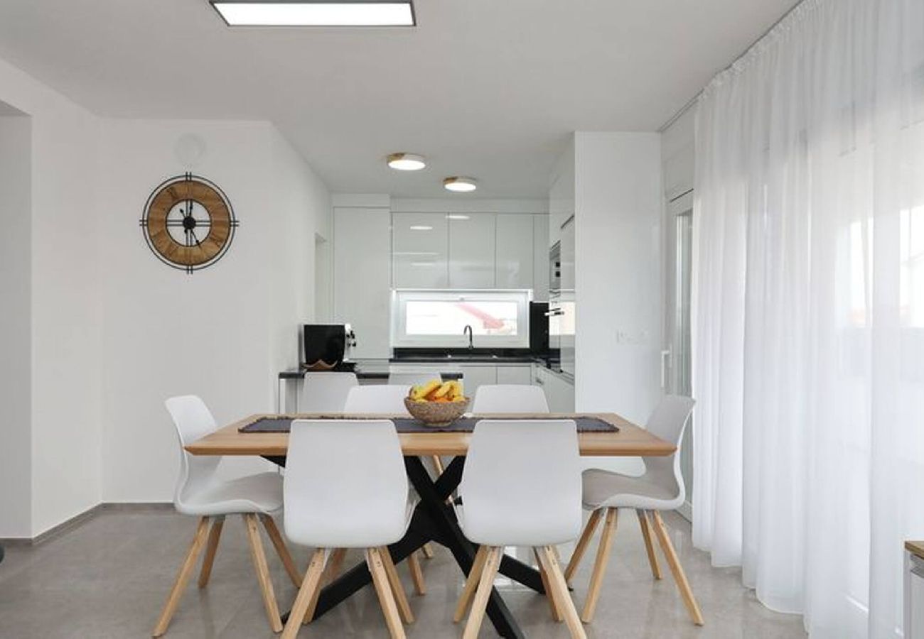 Apartment in Vir - Apartment Cicak No 1 near the beach