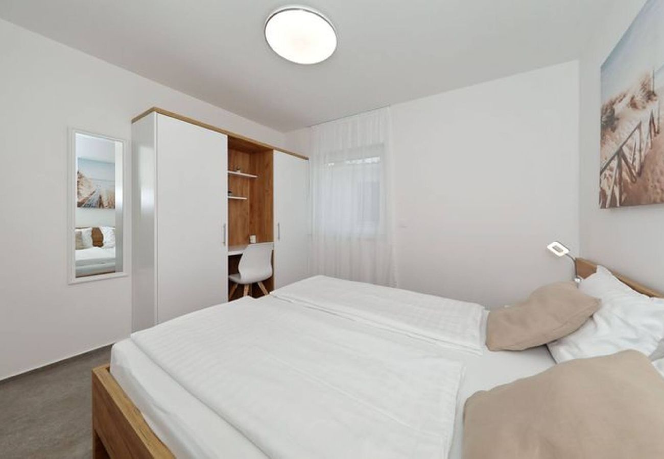 Apartment in Vir - Apartment Cicak No 1 near the beach