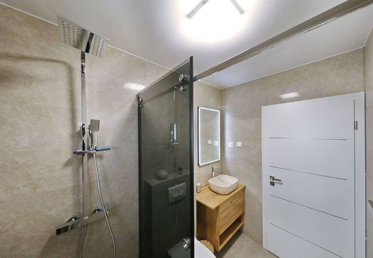 Apartment in Vir - Apartment Cicak No 1 near the beach