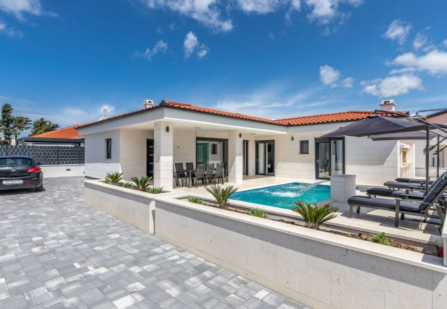 Villa in Vir - Villa Mariva with Heated Pool