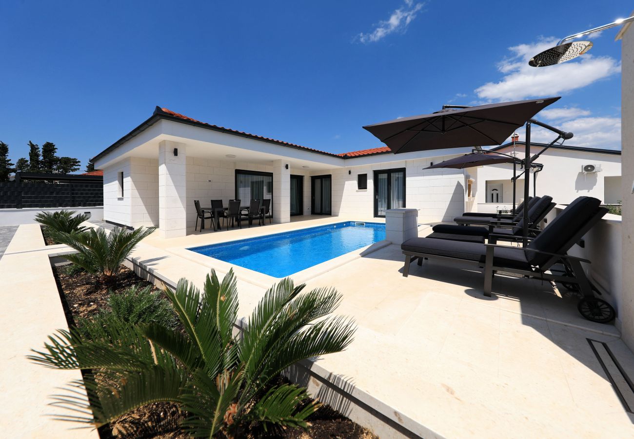 Villa in Vir - Villa Mariva with Heated Pool