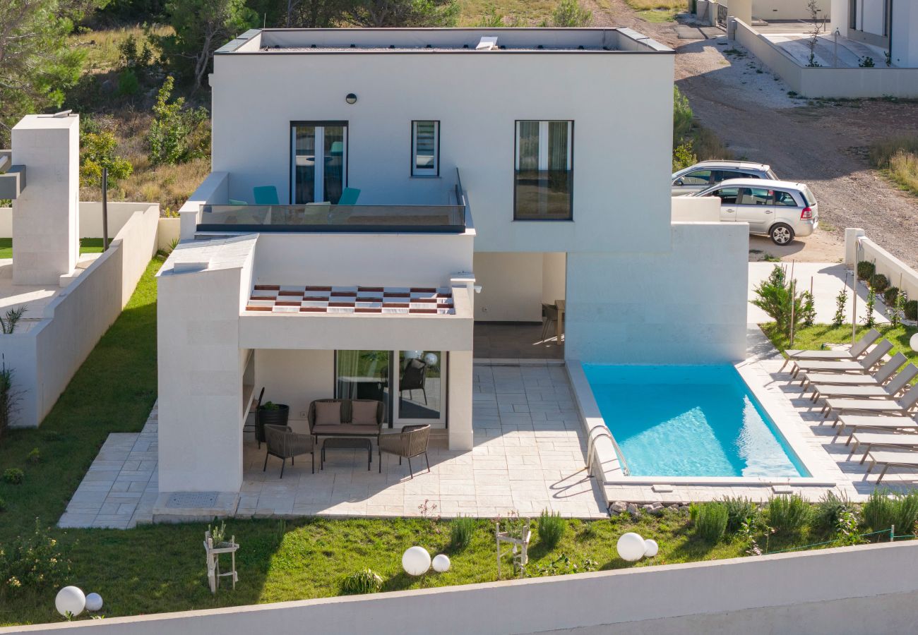 Villa in Rovanjska -   Villa Wave of Love with Sea View and Pool
