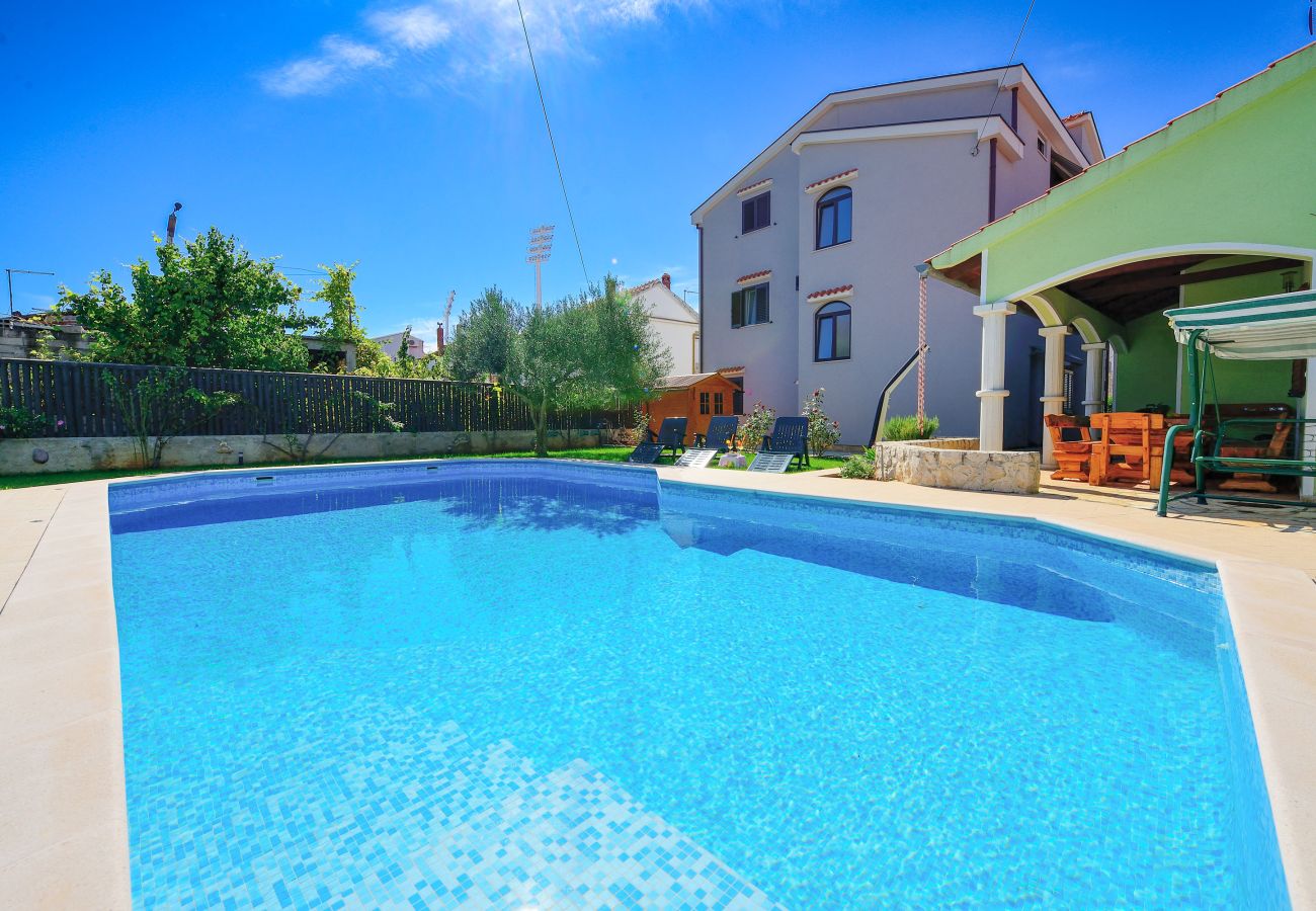 Apartment in Zadar - Apartment Marinko No.2 near SC Višnjik