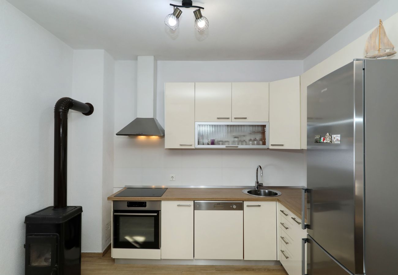 Apartment in Maslenica - Apartment Filip with Sea View and balcony