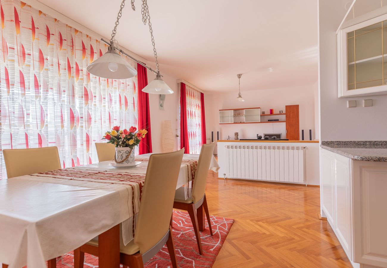Apartment in Zadar - Apartment Marinko No.3 near SC Višnjik