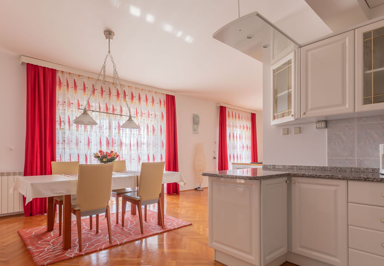 Apartment in Zadar - Apartment Marinko No.3 near SC Višnjik