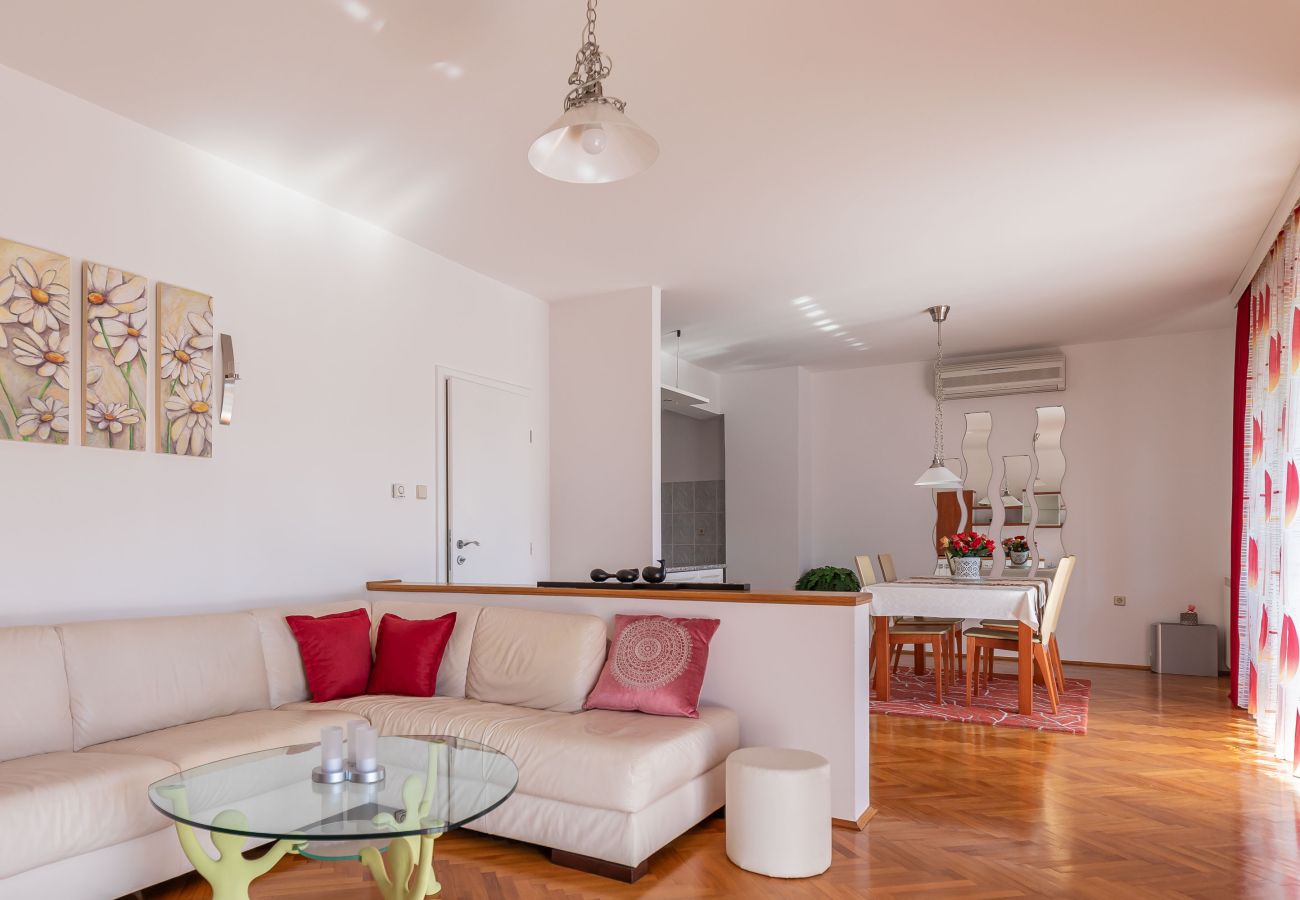 Apartment in Zadar - Apartment Marinko No.3 near SC Višnjik