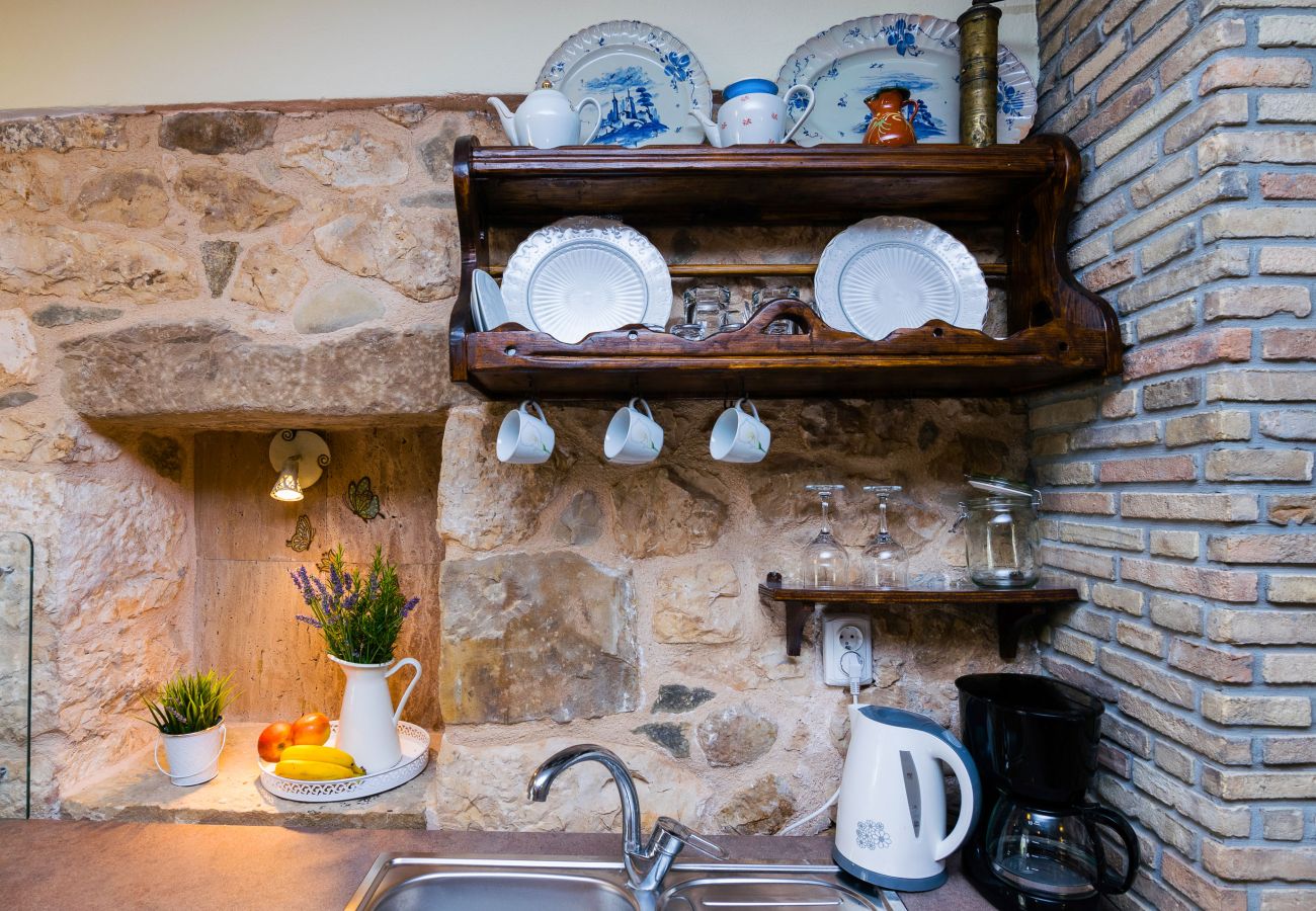 House in Ražanac - Stone House Jovraz with Hot Tub