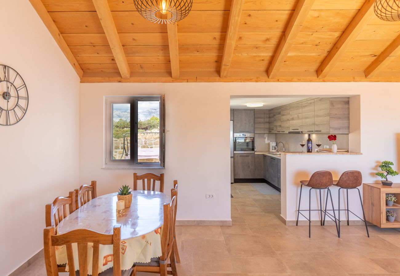 House in Ražanac - Holiday Home Fortica with Sea View