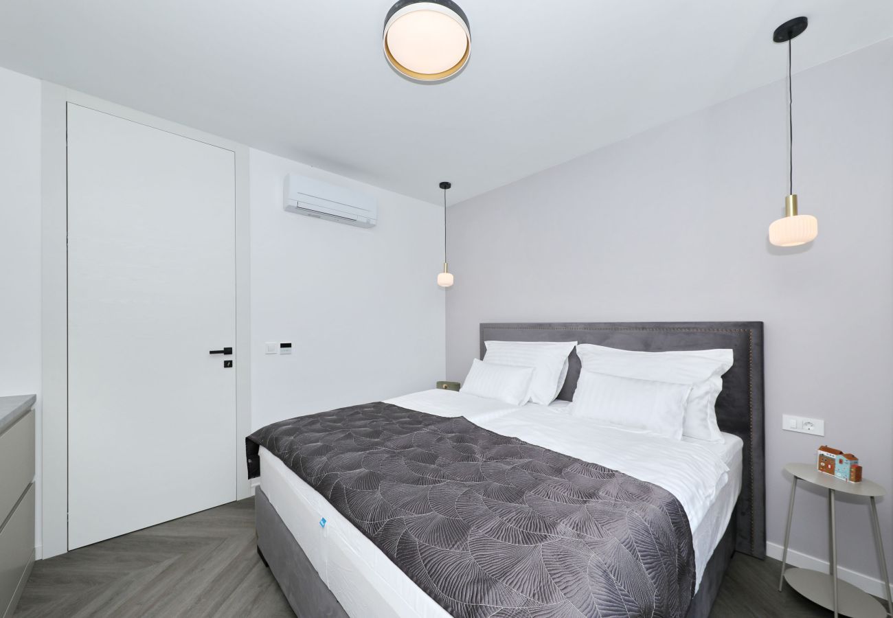 Apartment in Nin - Apartment RoBell with Private Pool