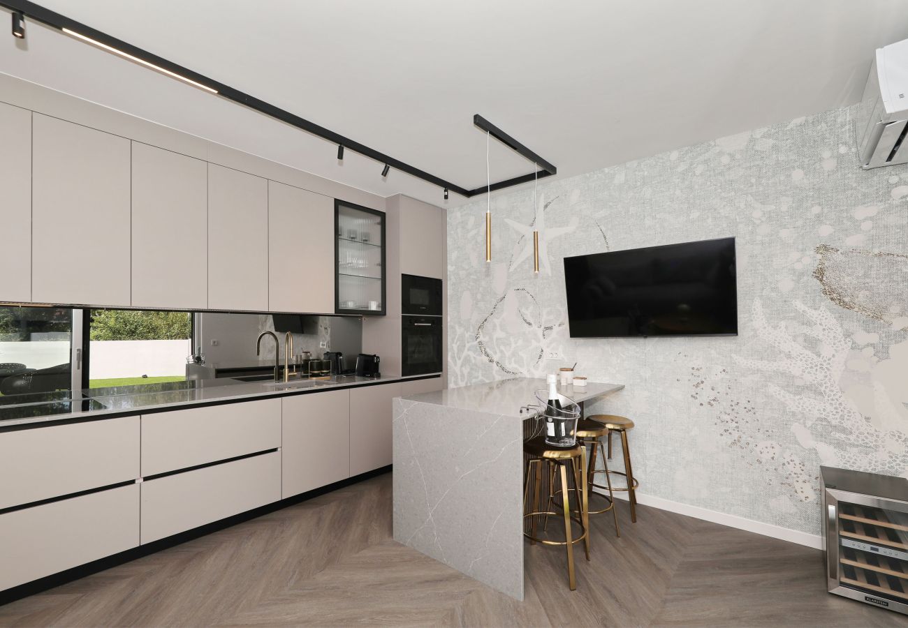 Apartment in Nin - Apartment RoBell with Private Pool
