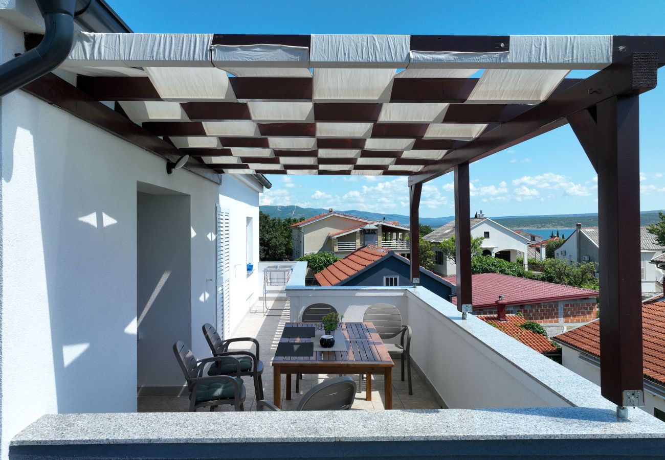 Apartment in Maslenica - Apartment Simaruna with Sea View