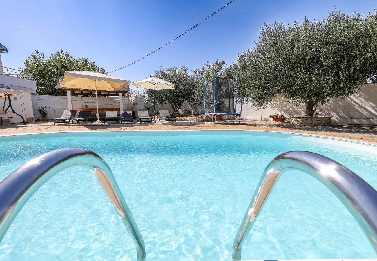 House in Polaca - Holiday Home Polaca with Pool