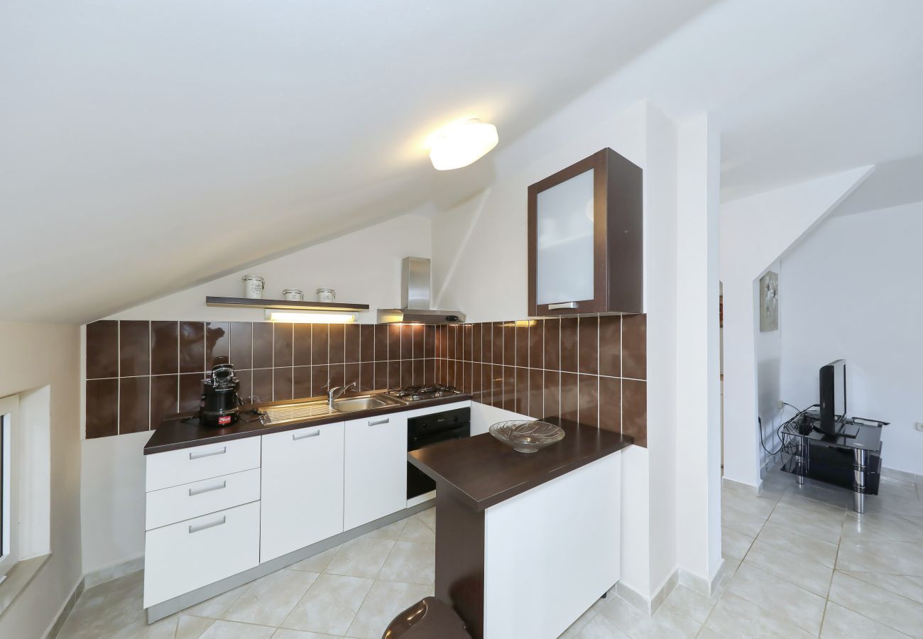 House in Polaca - Holiday Home Polaca with Pool
