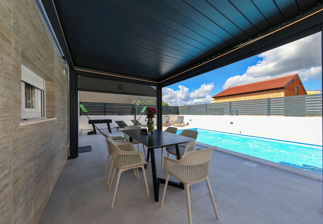 Apartment in Maslenica - Apartment Kala with Heated Private Pool