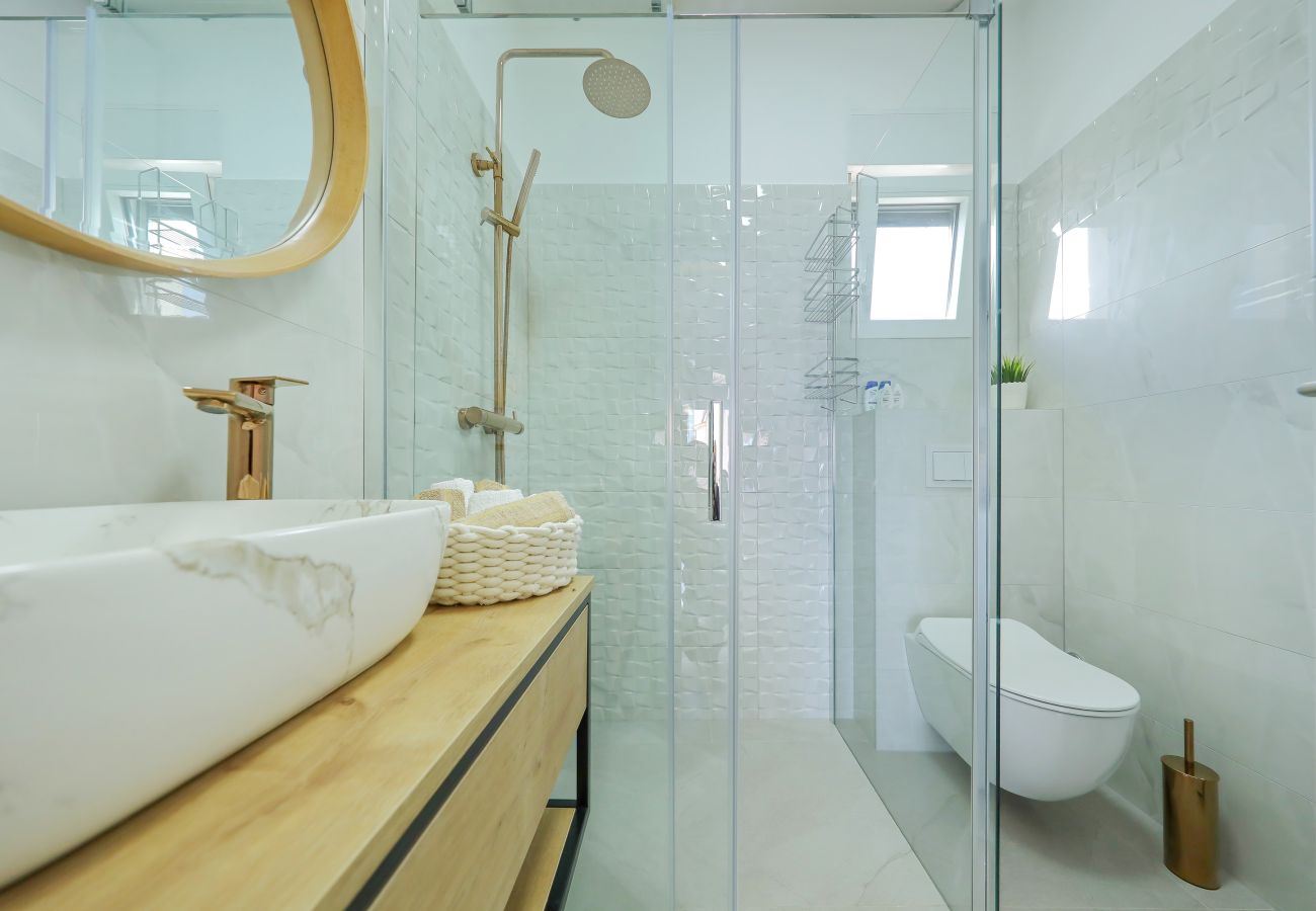 House in Dobropoljana - Holiday Home Orchid Stay with Pool