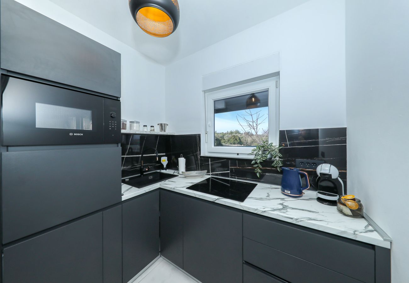 House in Dobropoljana - Holiday Home Orchid Stay with Pool