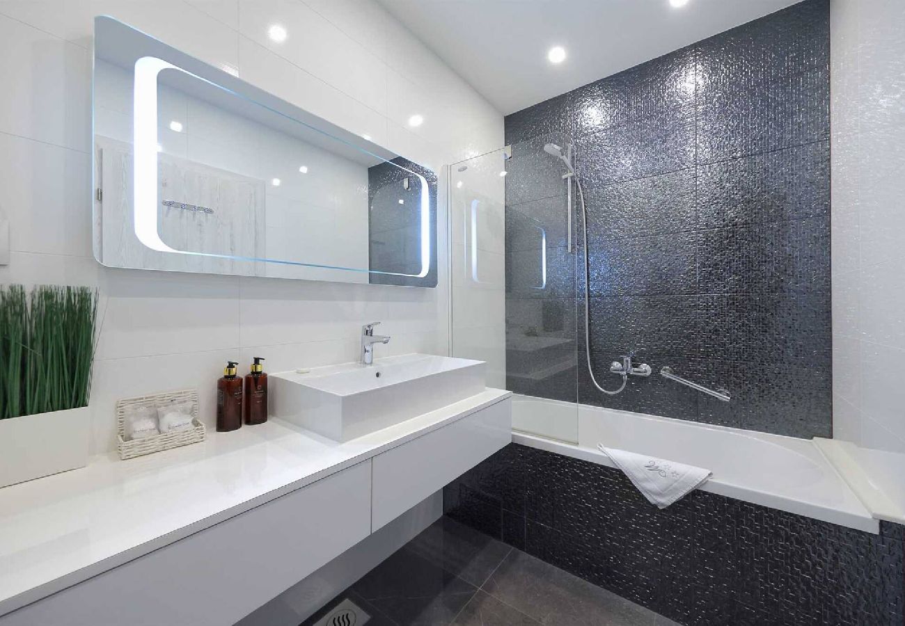 Apartment in Zadar -  Apartment Luxury Apartment 3 with Balcony