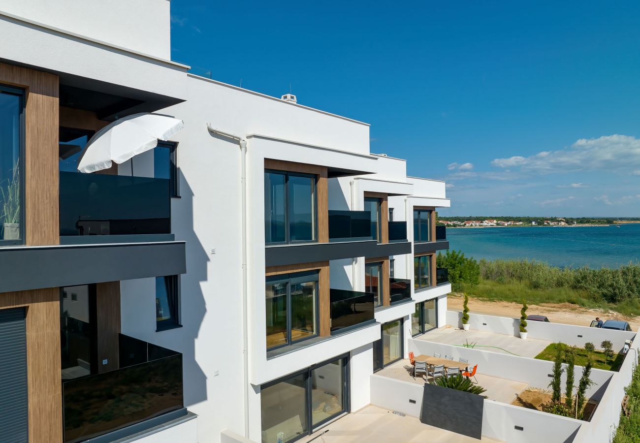 Apartment in Privlaka - Apartment Hugo near the Sea