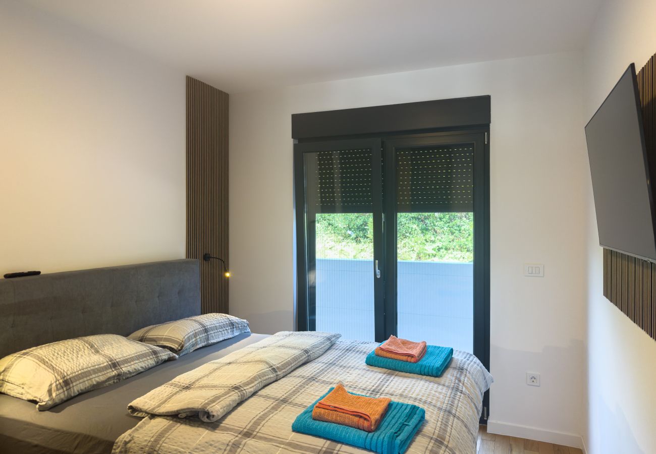 Apartment in Privlaka - Apartment Hugo near the Sea
