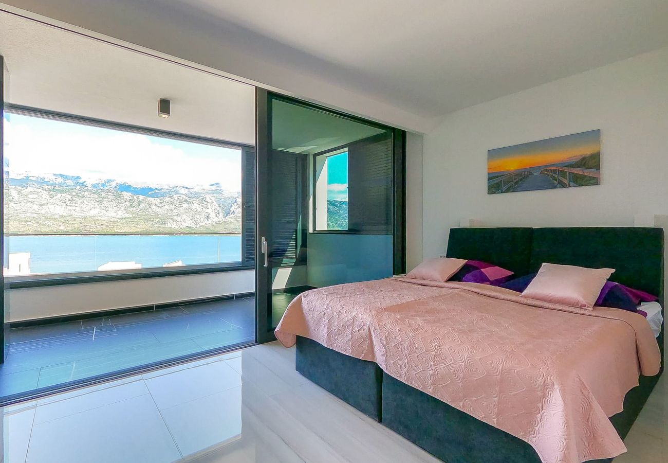 Villa in Vinjerac - Villa One with Heated Pool