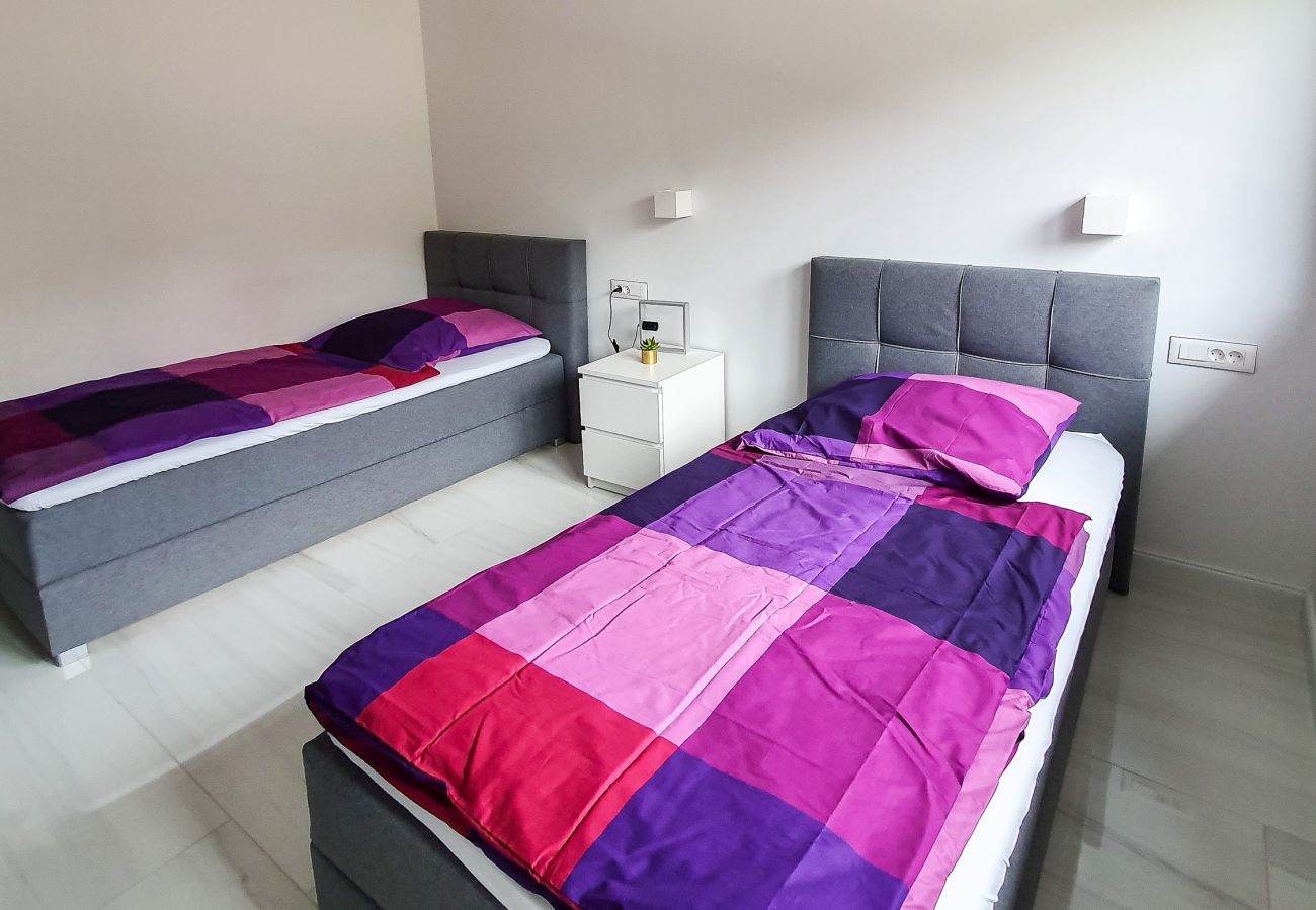 Villa in Vinjerac - Villa One with Heated Pool