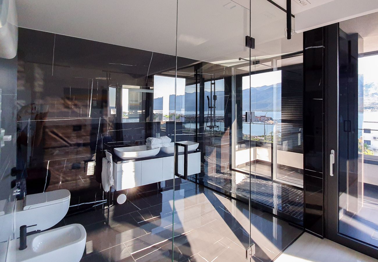 Villa in Vinjerac - Villa One with Heated Pool
