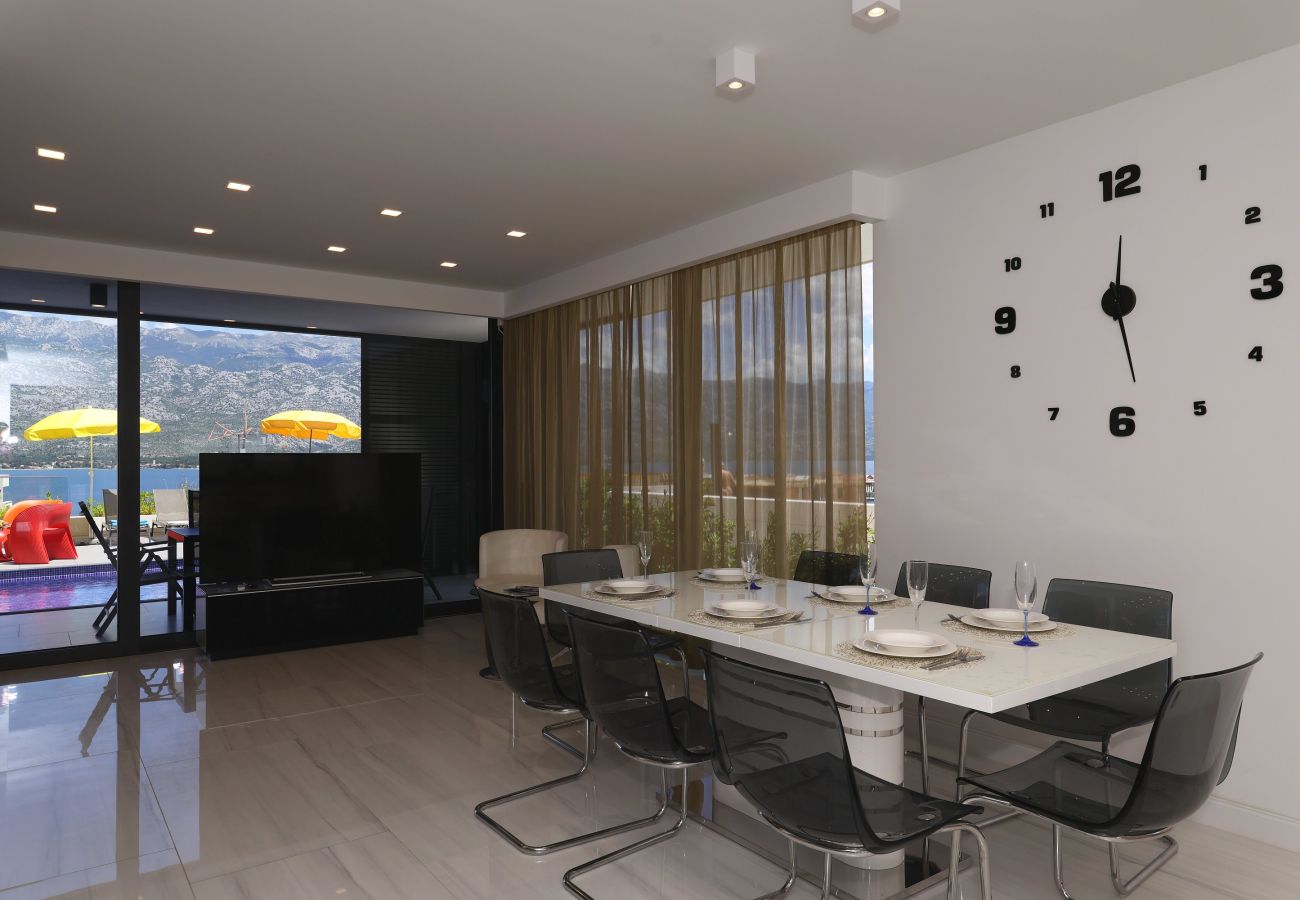 Villa in Vinjerac - Villa One with Heated Pool
