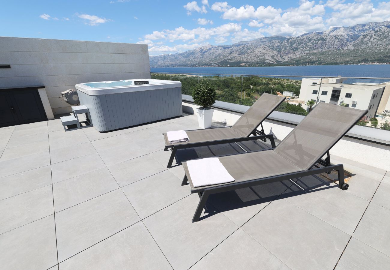 Villa in Vinjerac - Villa One with Heated Pool