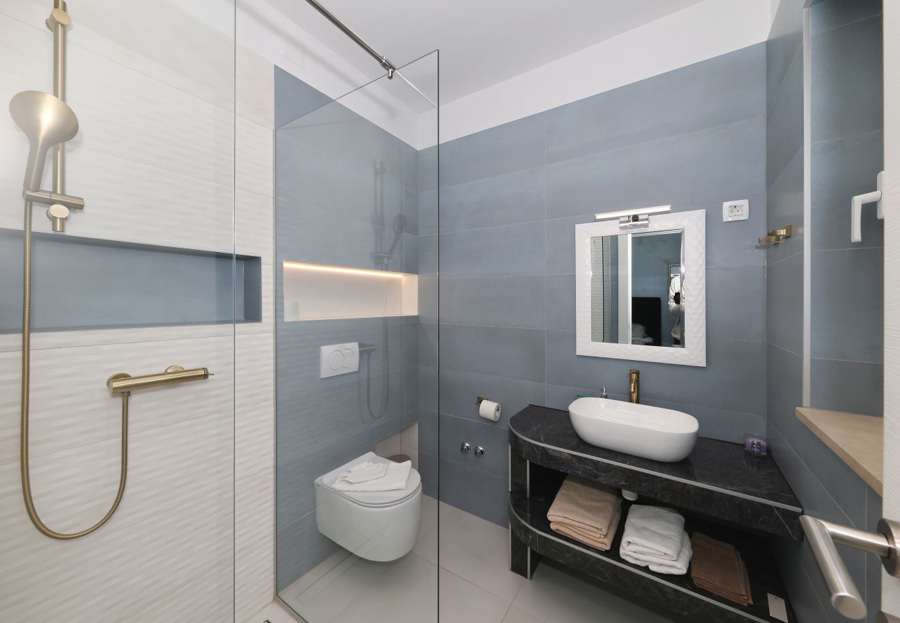 House in Zadar - Holiday Home Casa Coral with Heated Private Pool
